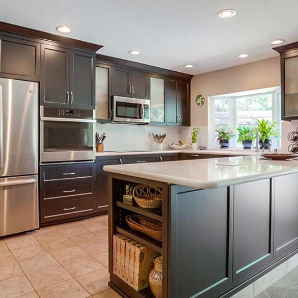 Alder-Espresso_Stained_Kitchen_Cabinets_-_001_-_960x540